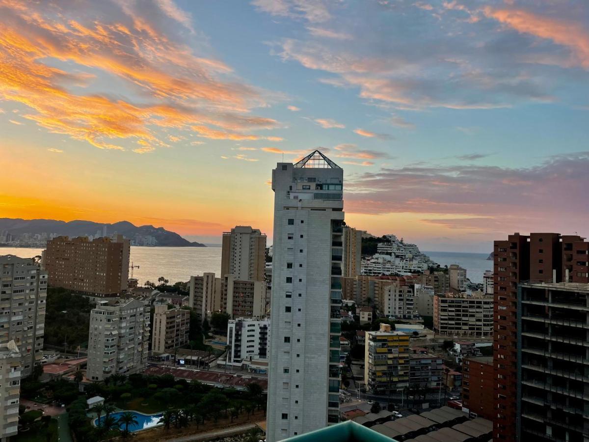 Traveler'S Beach Apartment With Sea View, Free Coffee & Parking Benidorm Luaran gambar