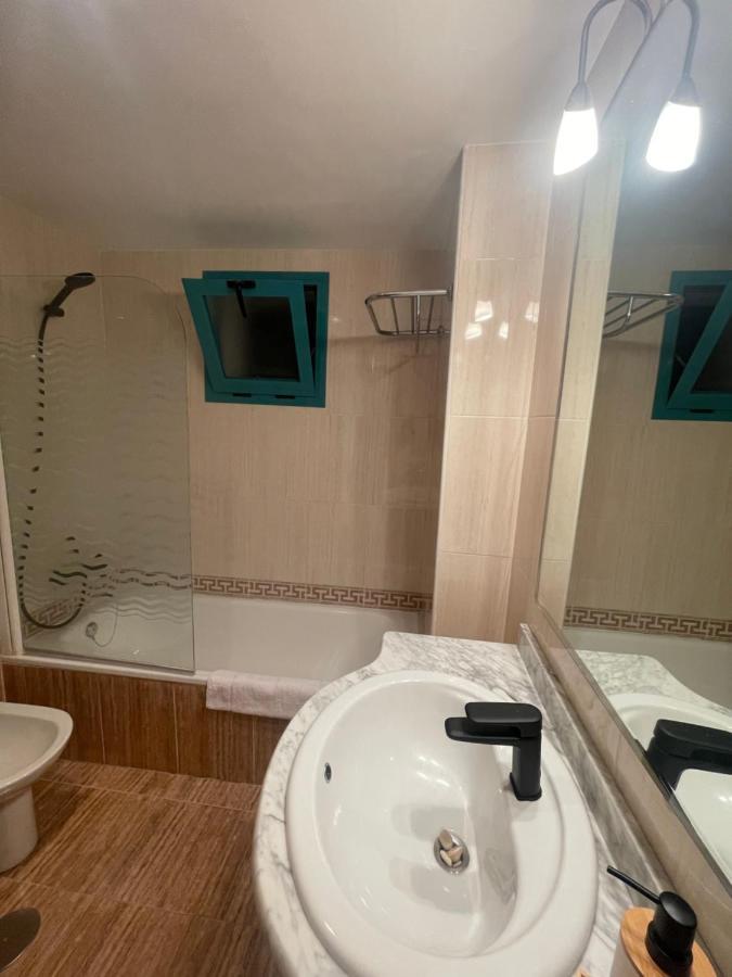 Traveler'S Beach Apartment With Sea View, Free Coffee & Parking Benidorm Luaran gambar